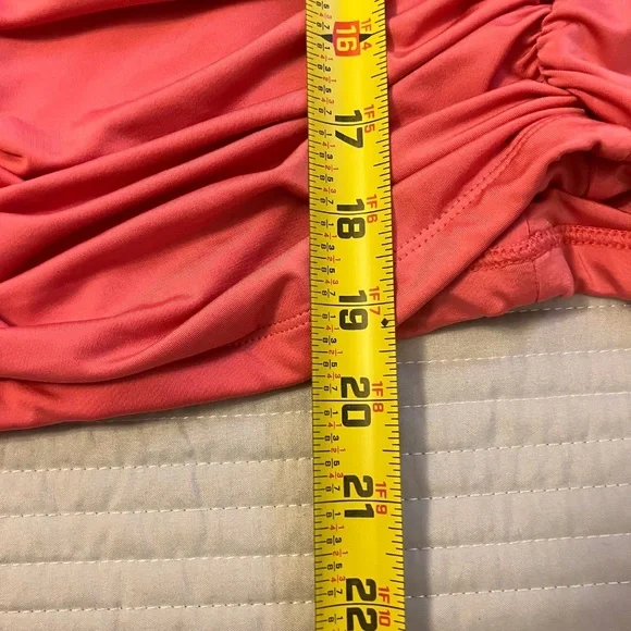 NWOT - Express Body Contour Compression Off The Shoulder Ruched Tee Pink - Large - Picture 6 of 8